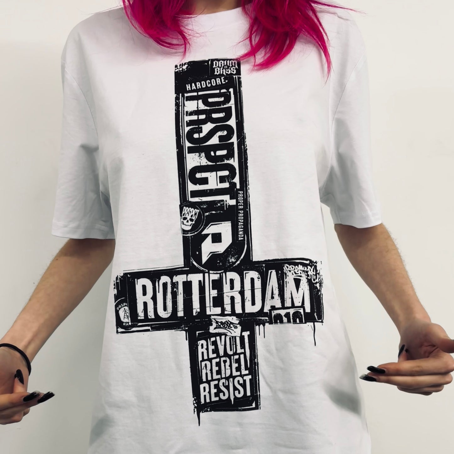 PRSPCT RTDM CROSS  - T-SHIRT